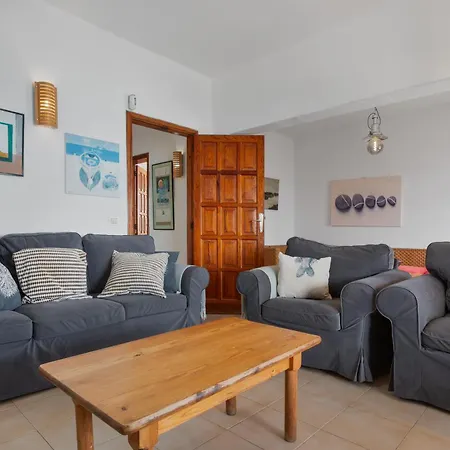 The House Lanzarote 别墅 *